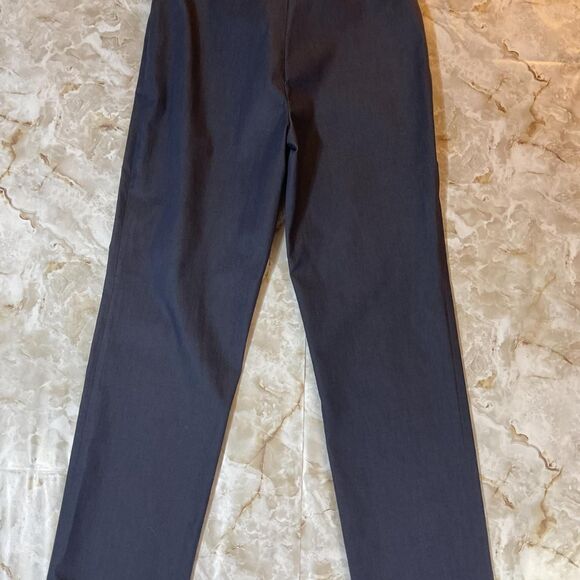 Esmoda Straight Leg Pants with Belted Waist Detail and Embroidered Pegasus - Picture 2 of 6